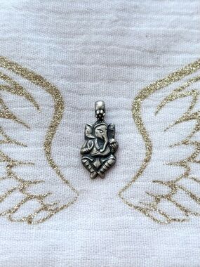 Silver Ganesha Pendant Necklace - Spiritual Unisex Jewelry